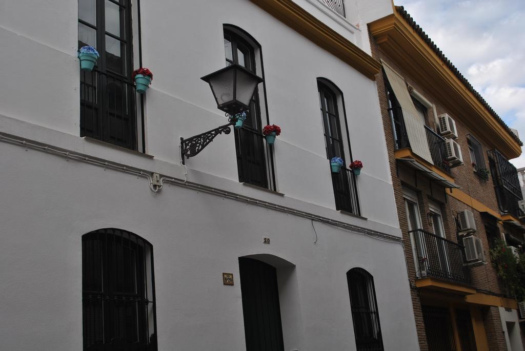 Triana Pelay Suites Sewilla Zewnętrze zdjęcie